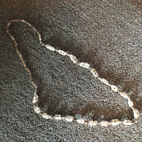 Vintage shell necklace - Picture 9 of 9